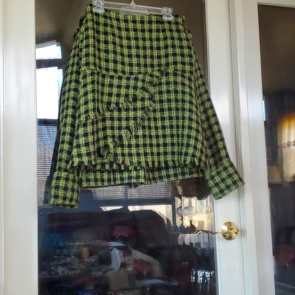 Lady's 2 piece suit
